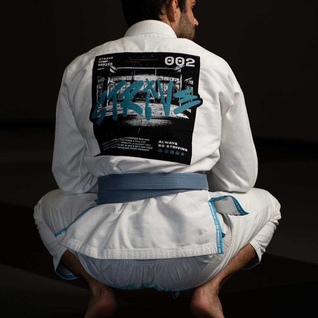 STRIVE COMP 002 Kimono White