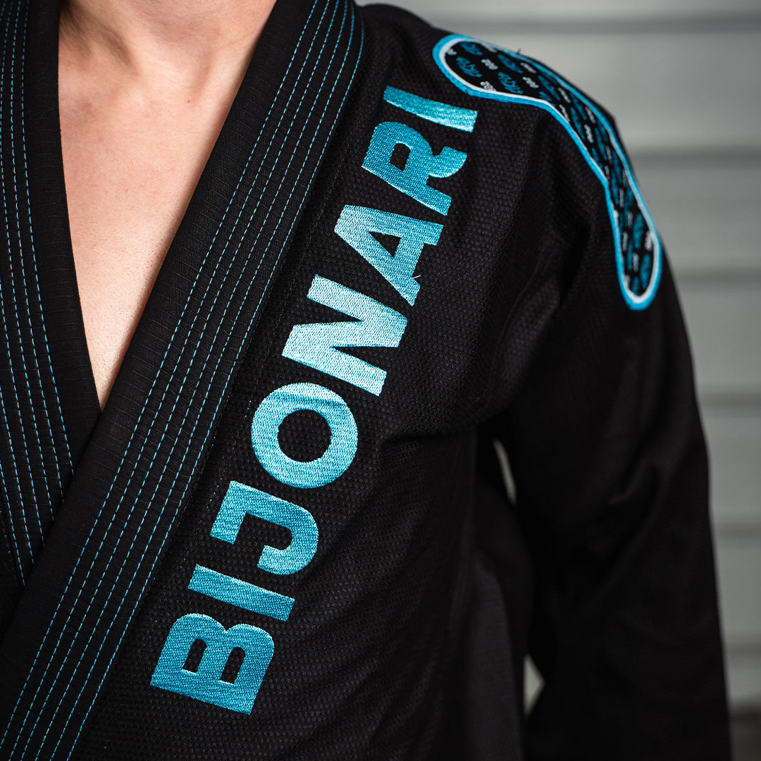 STRIVE COMP 002 Kimono Black