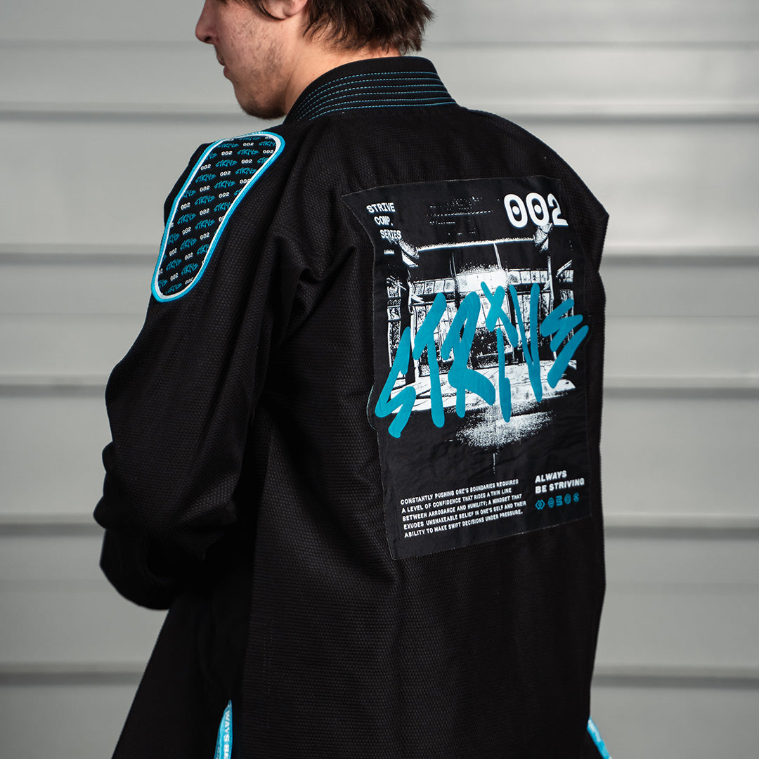 STRIVE COMP 002 Kimono Black