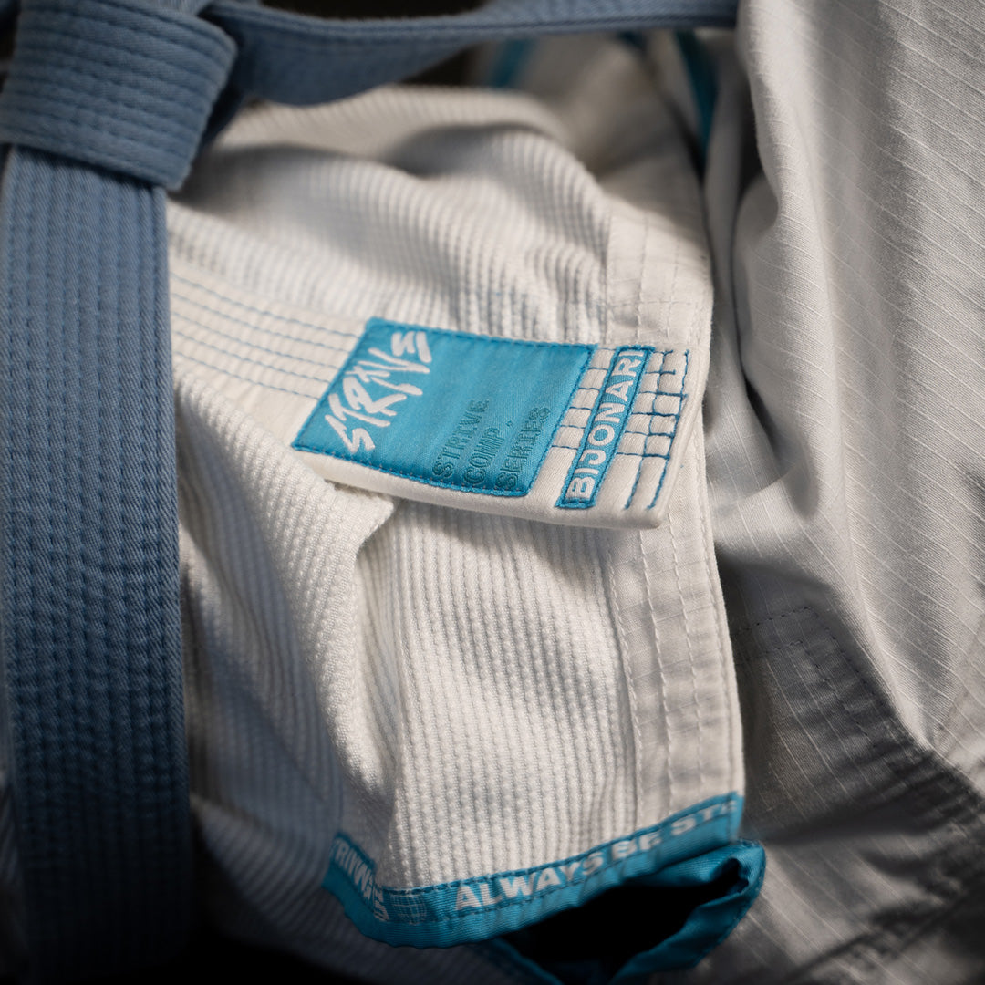 STRIVE COMP 002 Kimono White